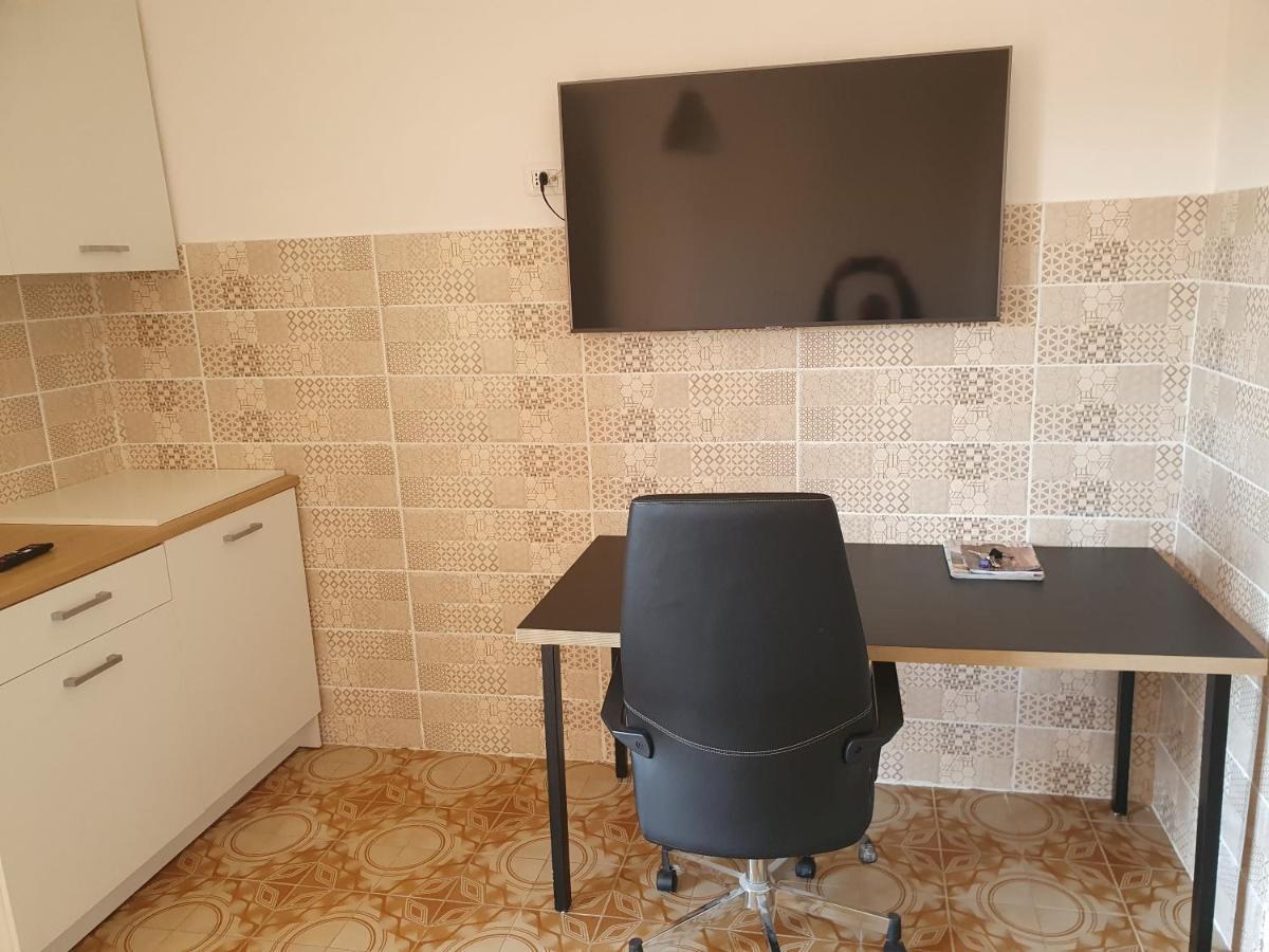 شقة Casa Palazzine Ovest In Centro Citta سانتا ماريا كابوا فيتيري المظهر الخارجي الصورة